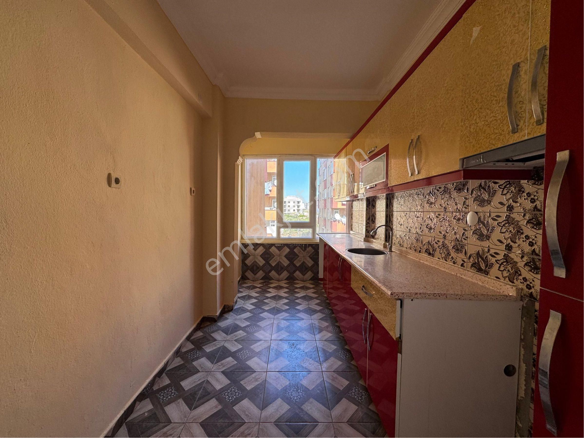 Kepez Güzelkent Sitesinde 3+1 Geniş Ara Katta Kiralık Daire - Görsel 26