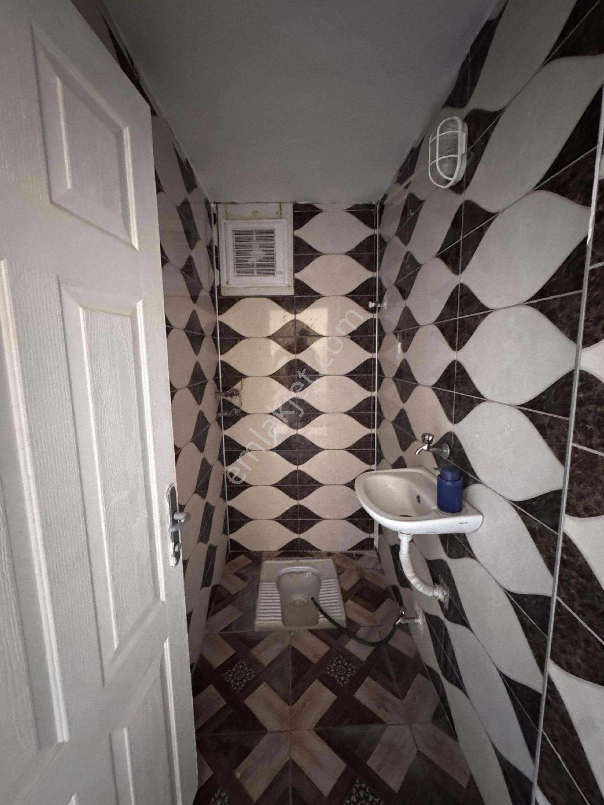 Kepez Güzelkent Sitesinde 3+1 Geniş Ara Katta Kiralık Daire - Görsel 8