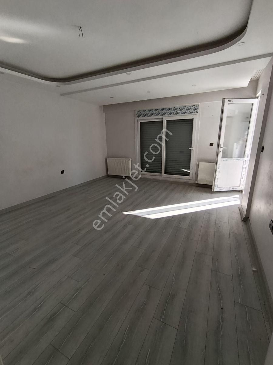 Muratbey'de Köşe Konumlu Aydınlık Ve Ferah 2+1 Kiralık Daire - Görsel 24