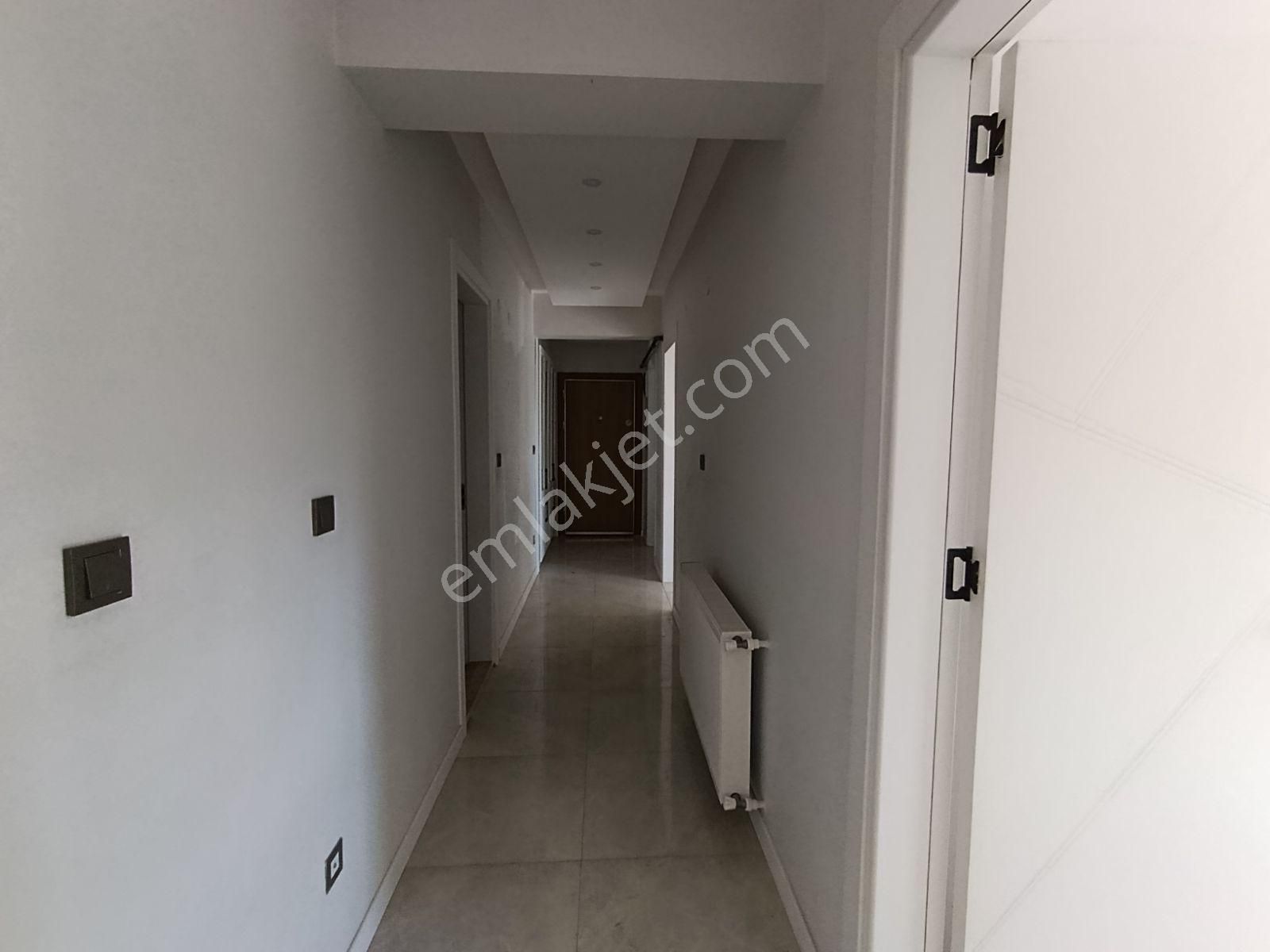 Muratbey'de Köşe Konumlu Aydınlık Ve Ferah 2+1 Kiralık Daire - Görsel 26