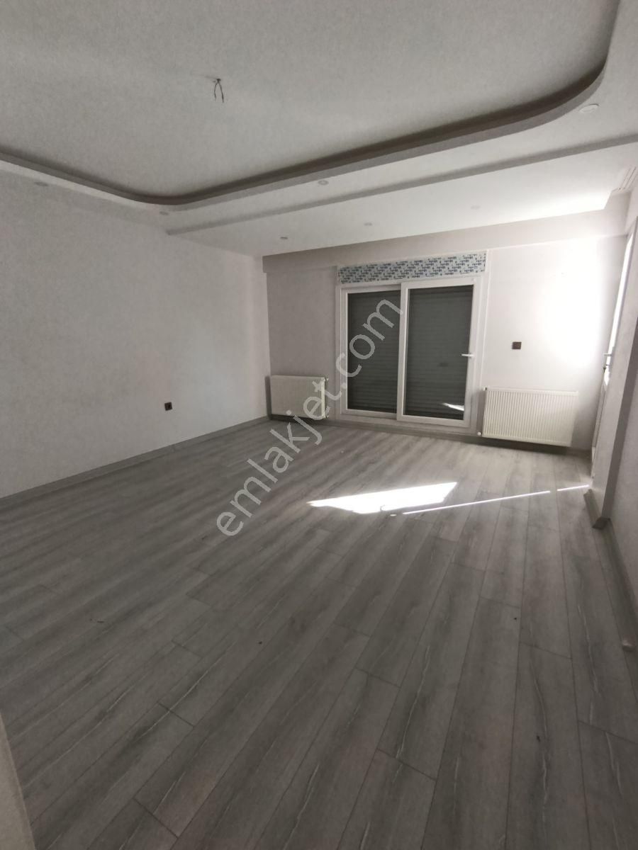 Muratbey'de Köşe Konumlu Aydınlık Ve Ferah 2+1 Kiralık Daire - Görsel 34