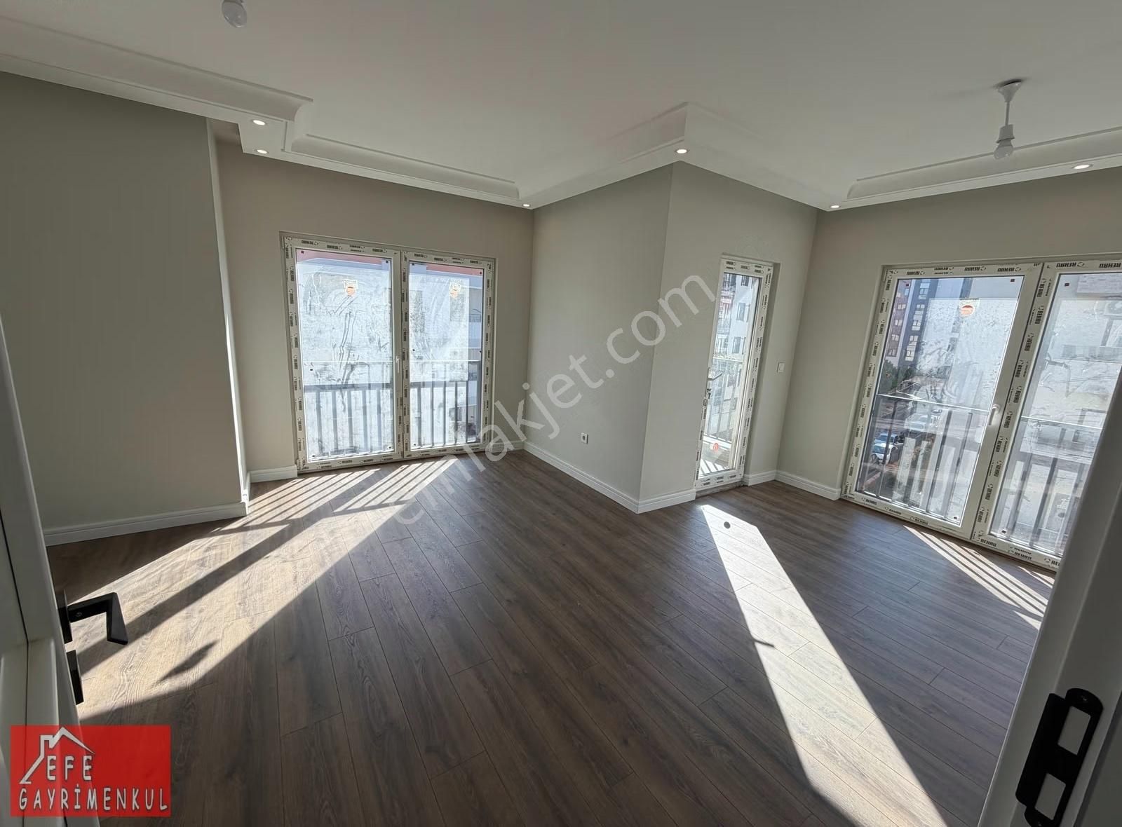 Samandıra Merkezeyakın 4.kat Asansörlü 2+1 Sıfır Ultralüks Daire - Görsel 3