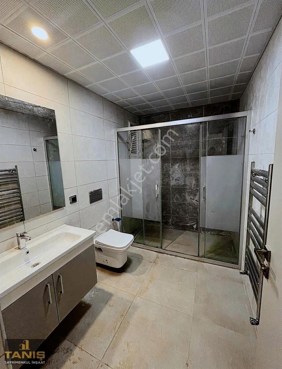 Yüreğir Şehit Erkut Akbay Mah Kiralık 3+1 Geniş Oturumlu Daire - Görsel 8