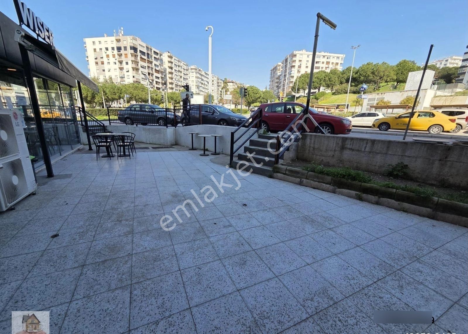 Göztepe Metro Yanında Cadde Üzeri 30m2 Ve Önünde 40-50 M2 Bahçesi Olan Kiralık Dükkan - Görsel 4