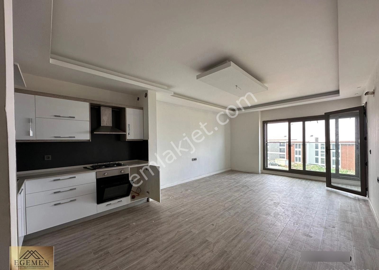 Kuşadası Değirmendere Mahallesinde 2+1 Kiralık Daire - Görsel 4