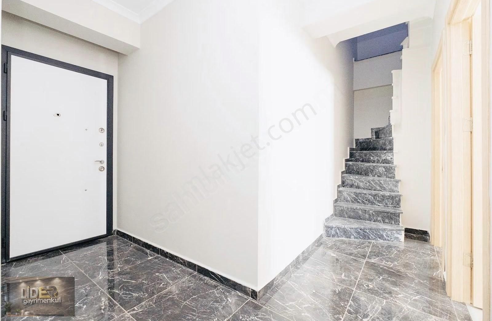 Lider'den Küçükyalı Metro Yakın Geniş M2 Fırsat 4+2 Dubleks - Görsel 34