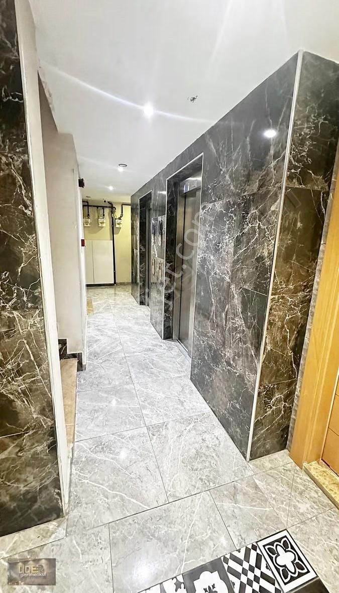 Lider'den Metroya Yakın Butik Sitede Geniş Teraslı 1+1 Daire - Görsel 7