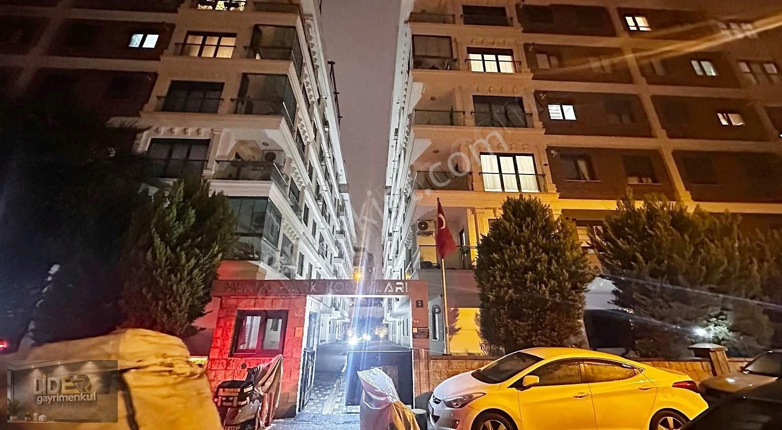 Lider'den Metroya Yakın Butik Sitede Geniş Teraslı 1+1 Daire - Görsel 26