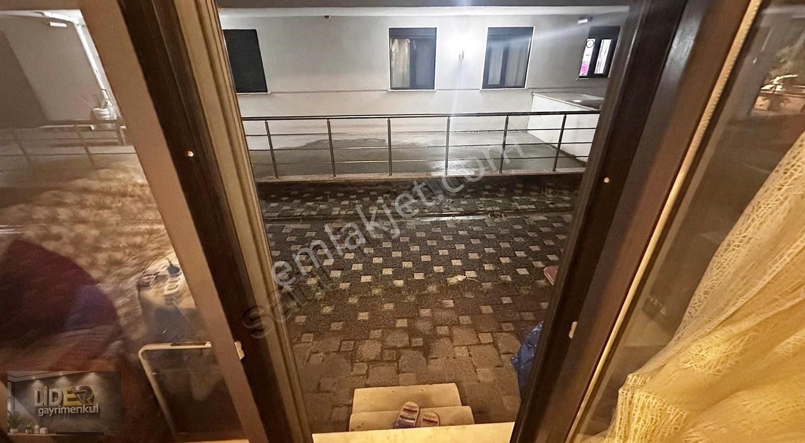 Lider'den Metroya Yakın Butik Sitede Geniş Teraslı 1+1 Daire - Görsel 9