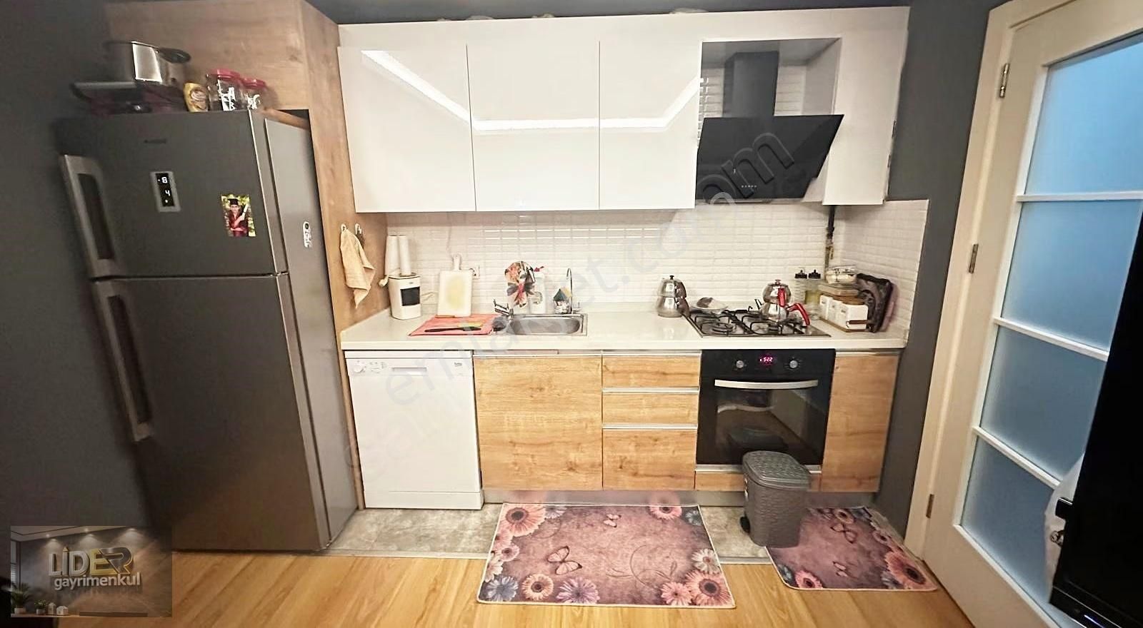 Lider'den Metroya Yakın Butik Sitede Geniş Teraslı 1+1 Daire - Görsel 5