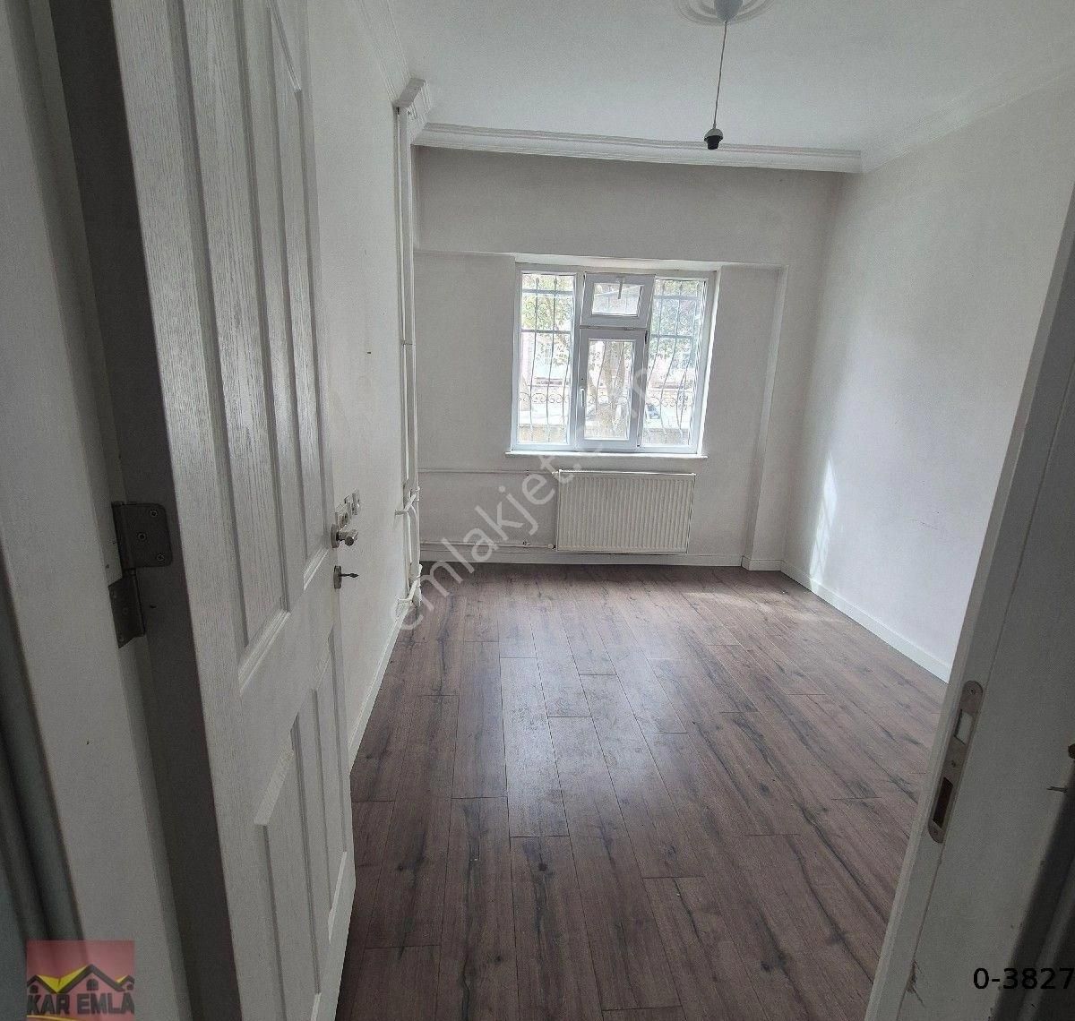 Barış Caddesine Yakın 2+1 Bakımlı Daire - Görsel 4