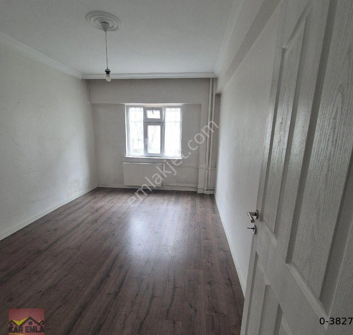 Barış Caddesine Yakın 2+1 Bakımlı Daire - Görsel 3