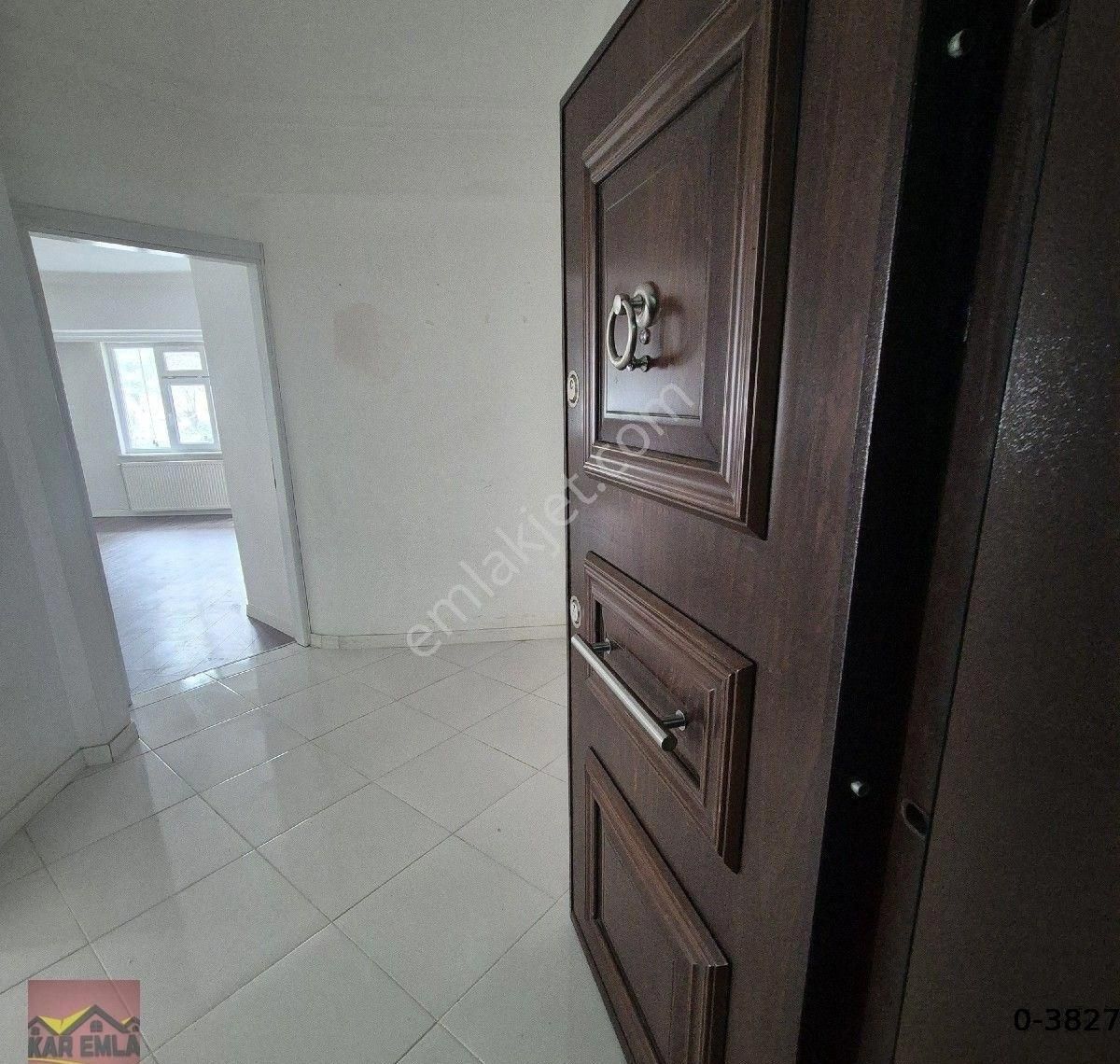 Barış Caddesine Yakın 2+1 Bakımlı Daire - Görsel 17