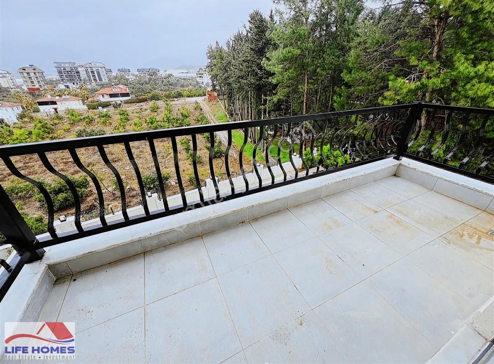Alanya Oba'da Satılık 1+1 Havuz Manzaralı Daire - Görsel 3