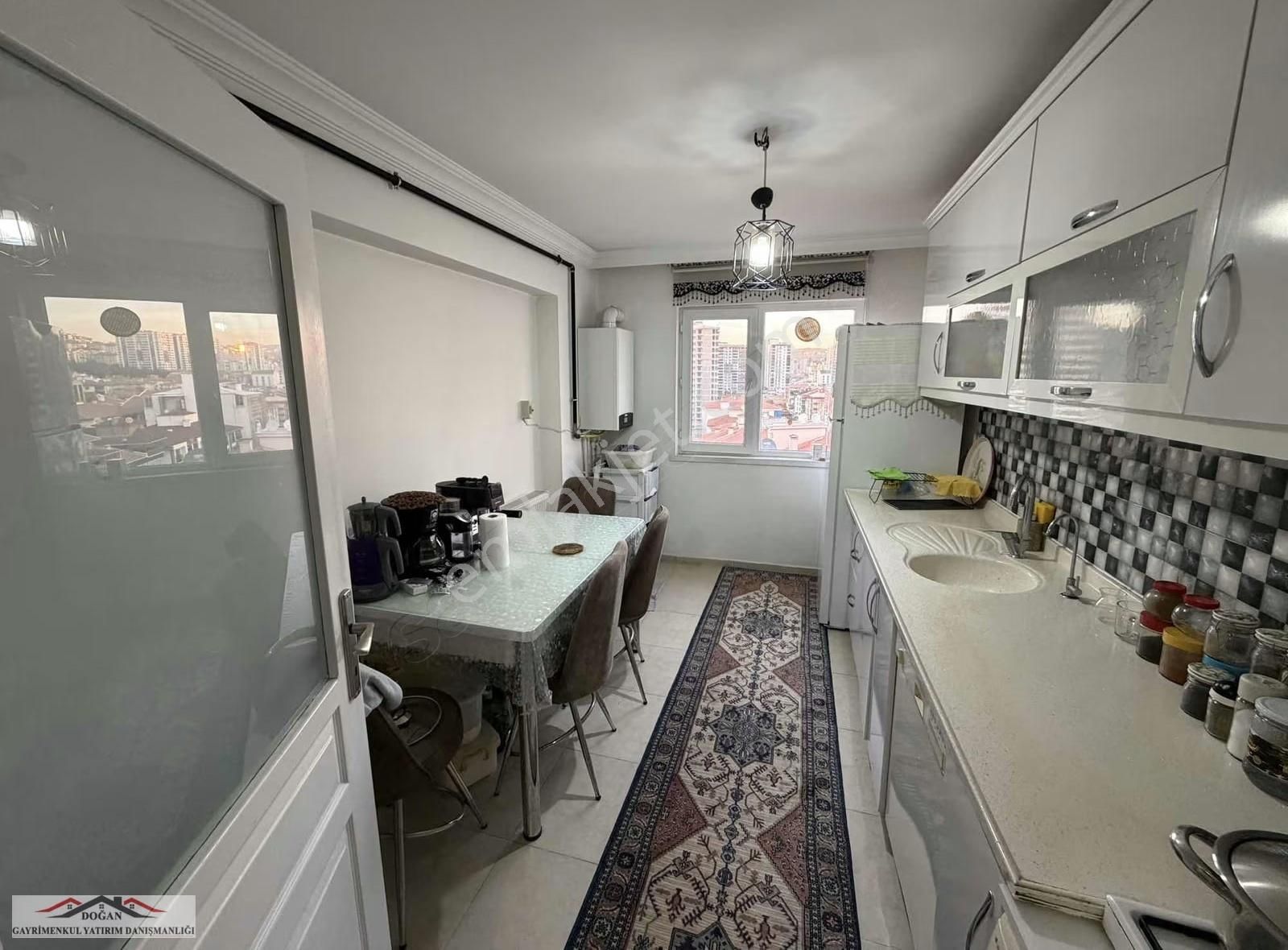 Doğan Emlak'tan Caddeye Yakın 3+1 Dublex