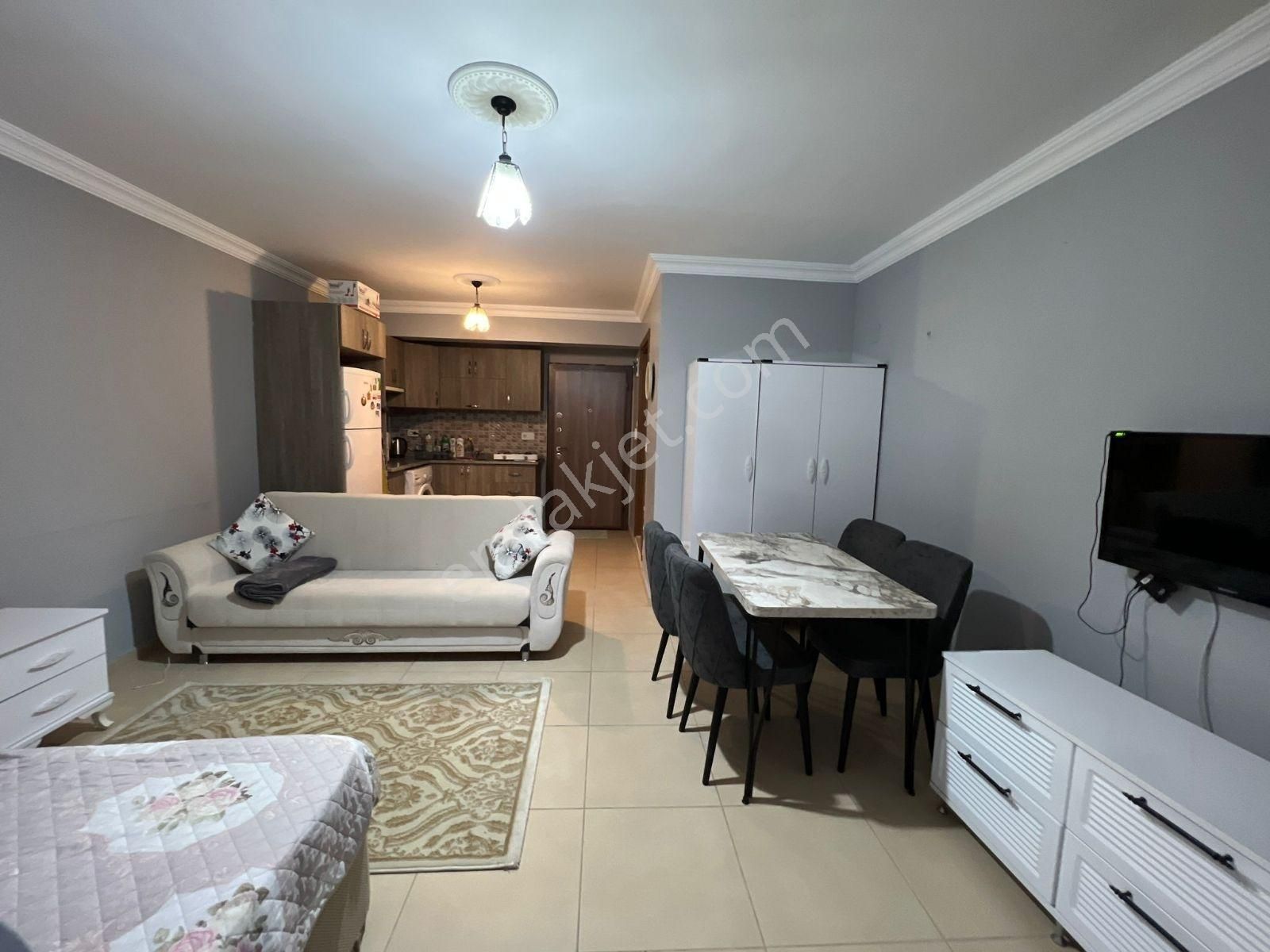 Urla Merkeze Yakın Ful Eşyali Balkonlu Stüdyo Daire - Görsel 3