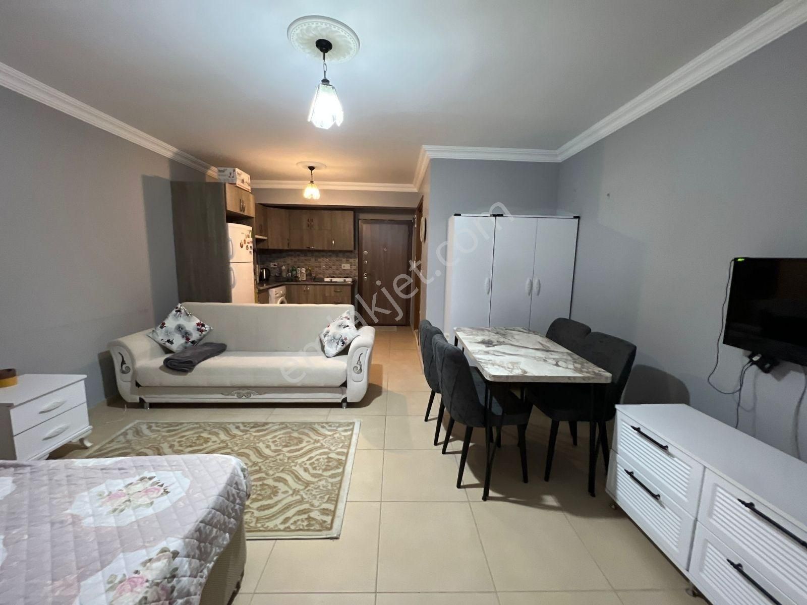 Urla Merkeze Yakın Ful Eşyali Balkonlu Stüdyo Daire - Görsel 4