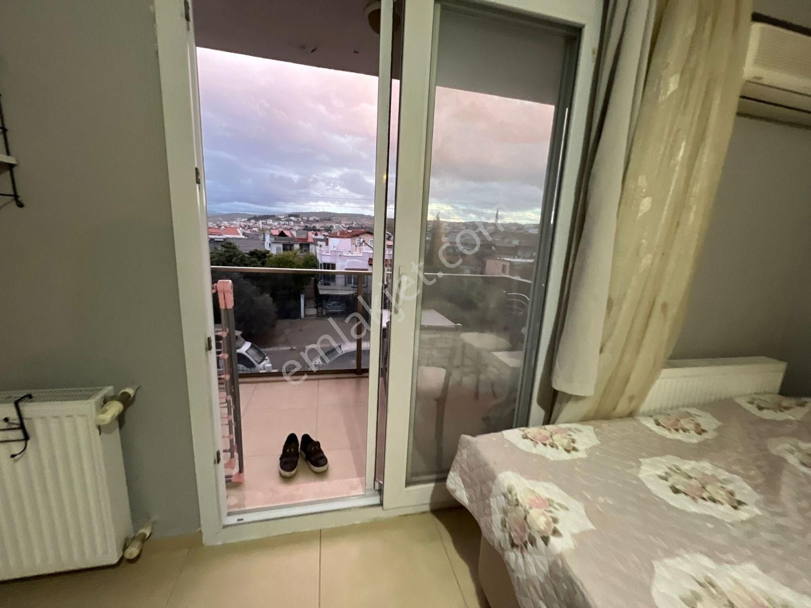 Urla Merkeze Yakın Ful Eşyali Balkonlu Stüdyo Daire - Görsel 6