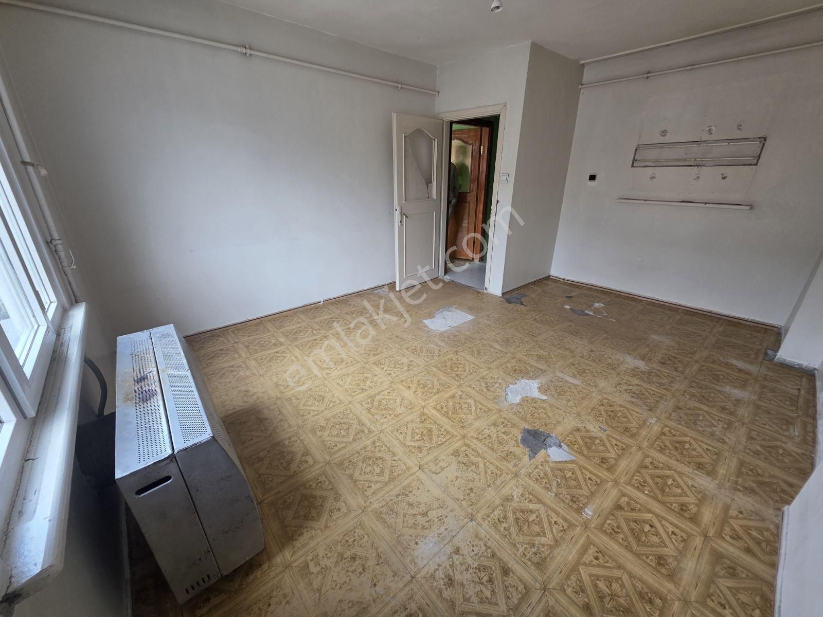 M. Akifte Satılık 2+1 85m² 5. Kat Daire - Görsel 3