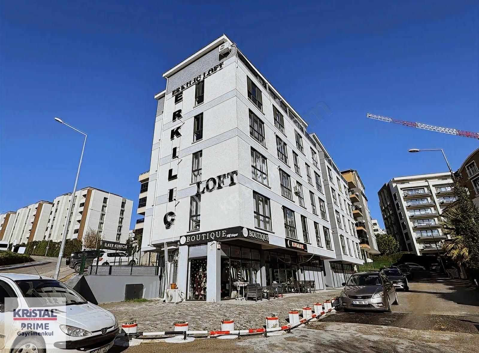 Kr.prıme'dan Balat Erkılıç Loftta Kiralık Eşyalı 1+1 Daire