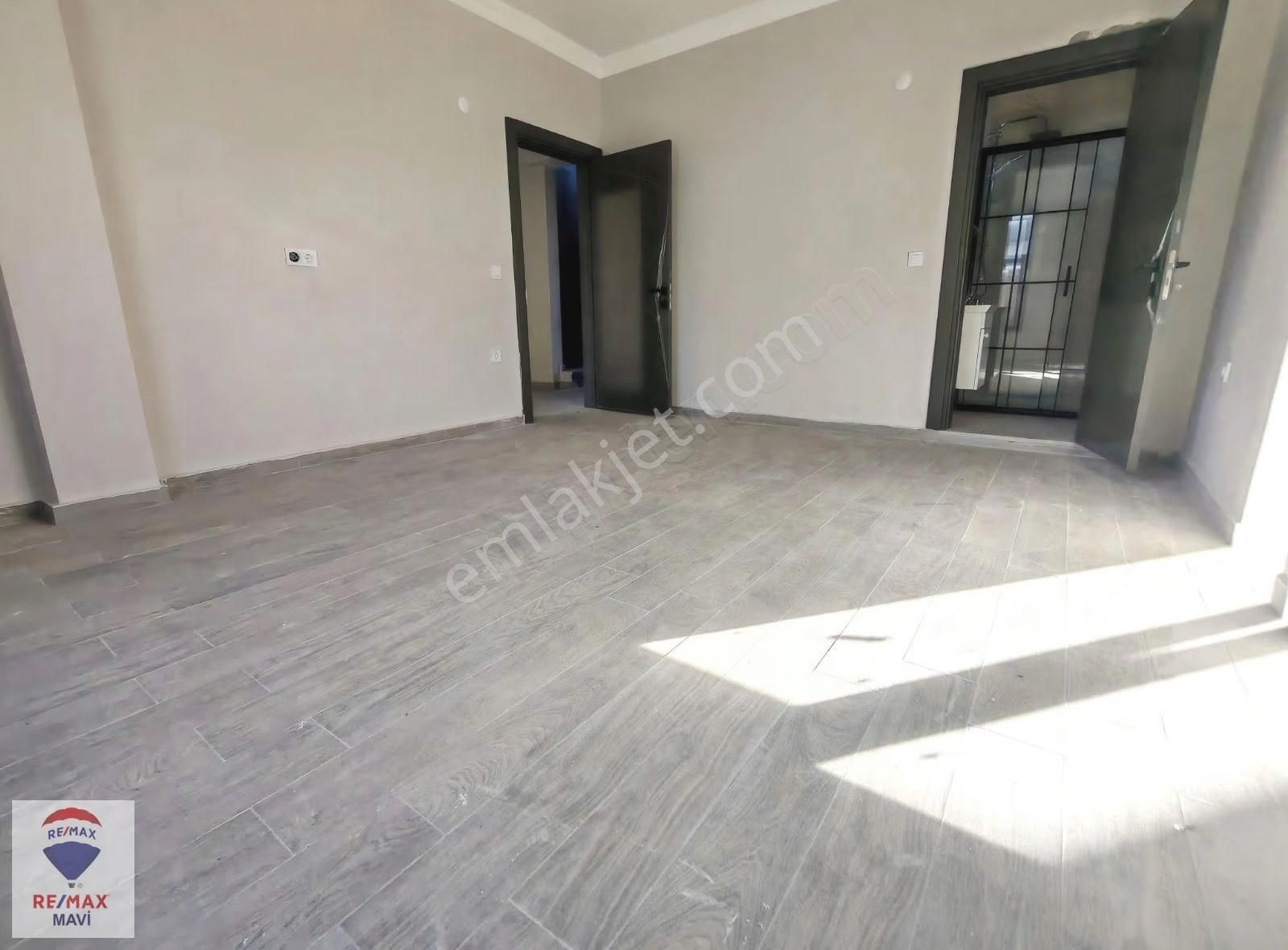 Karasu'da Havuzlu Ebeveyn Banyolu Geniş Bahçe Kullanımlı Villa - Görsel 8