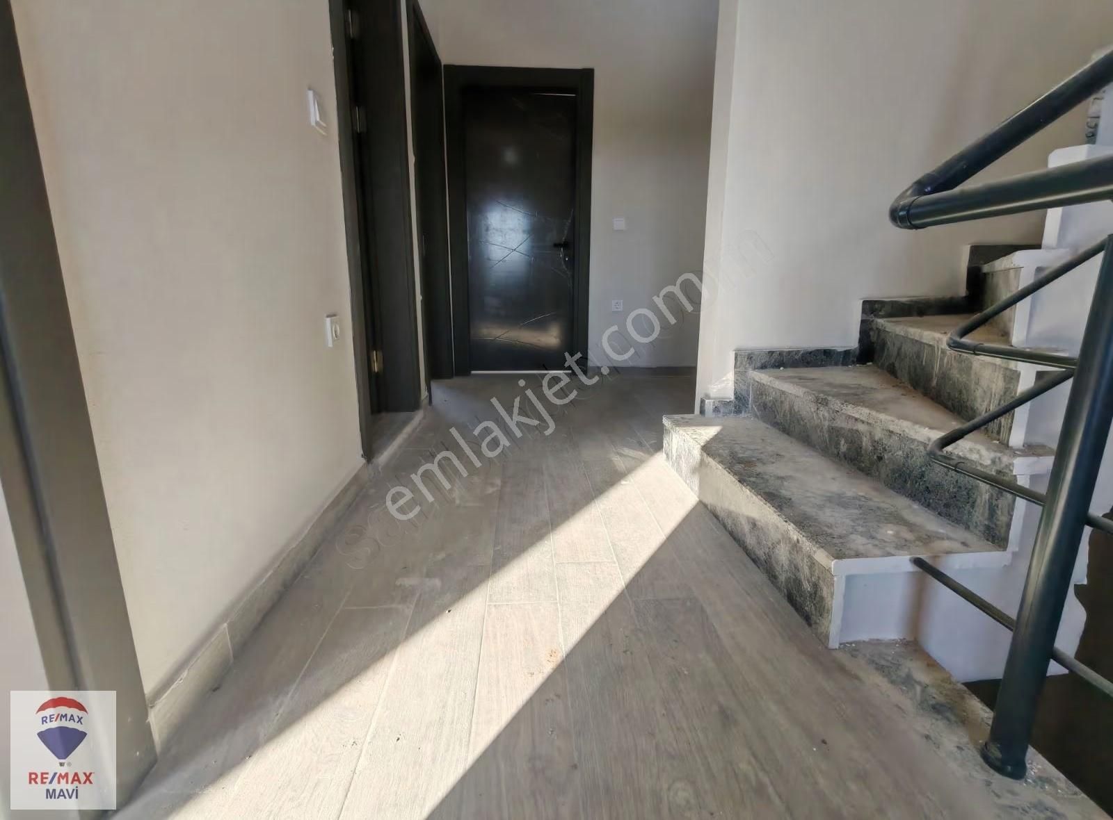 Karasu'da Havuzlu Ebeveyn Banyolu Geniş Bahçe Kullanımlı Villa - Görsel 13