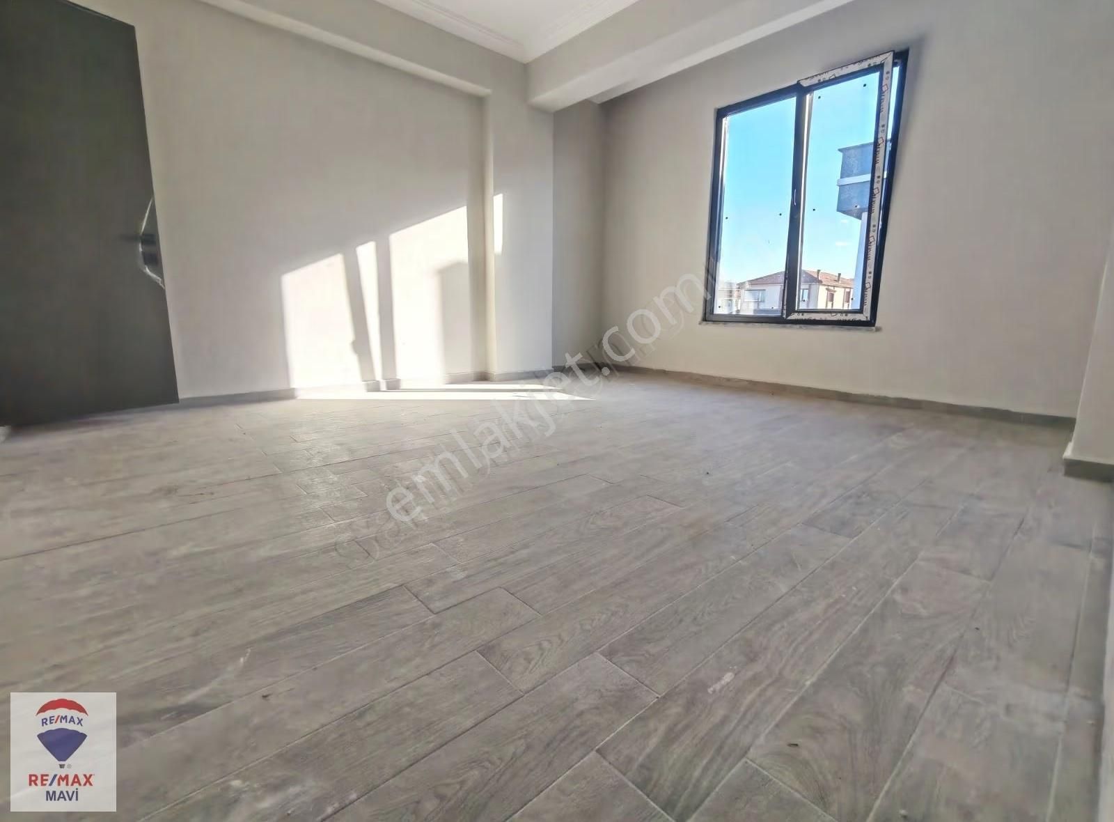 Karasu'da Havuzlu Ebeveyn Banyolu Geniş Bahçe Kullanımlı Villa - Görsel 15