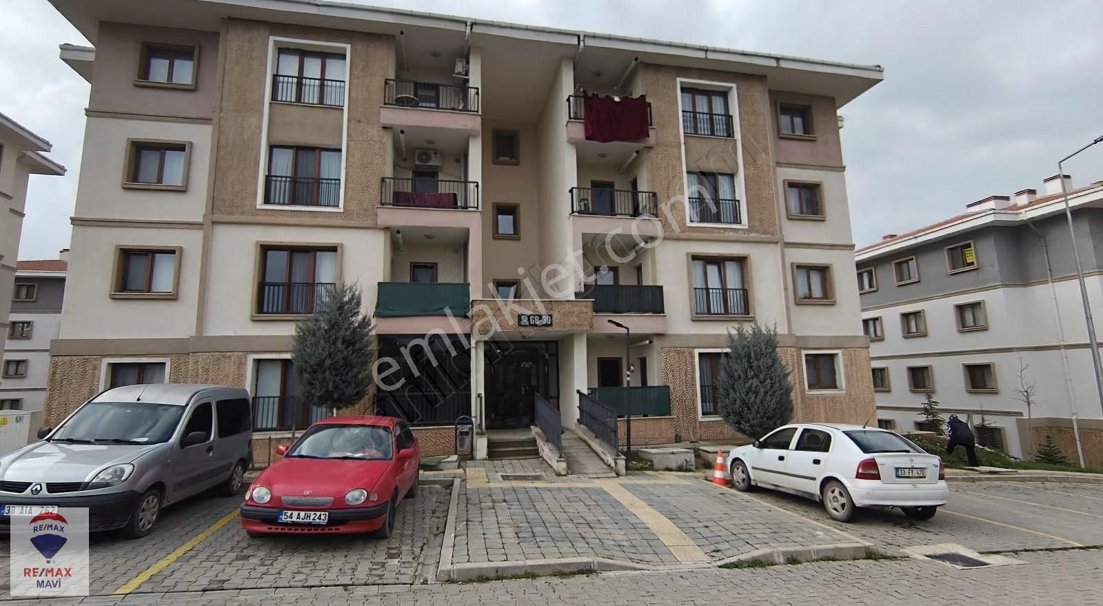 Remax Mustafa Öz 3+1 110m² Korucuk Mh. Yeni Toki Asansörlü
