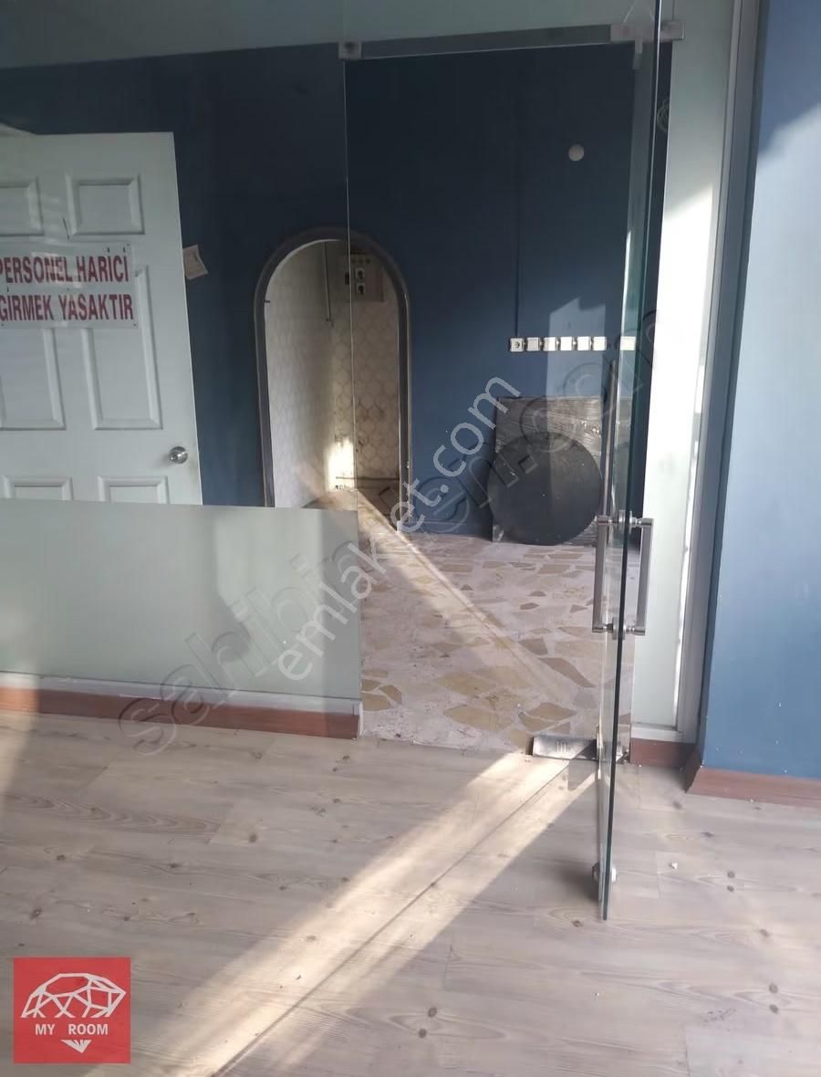 Ümraniye Tepeüstü Mahallesinde 400 M2 Kiralık İş Yeri - Görsel 10
