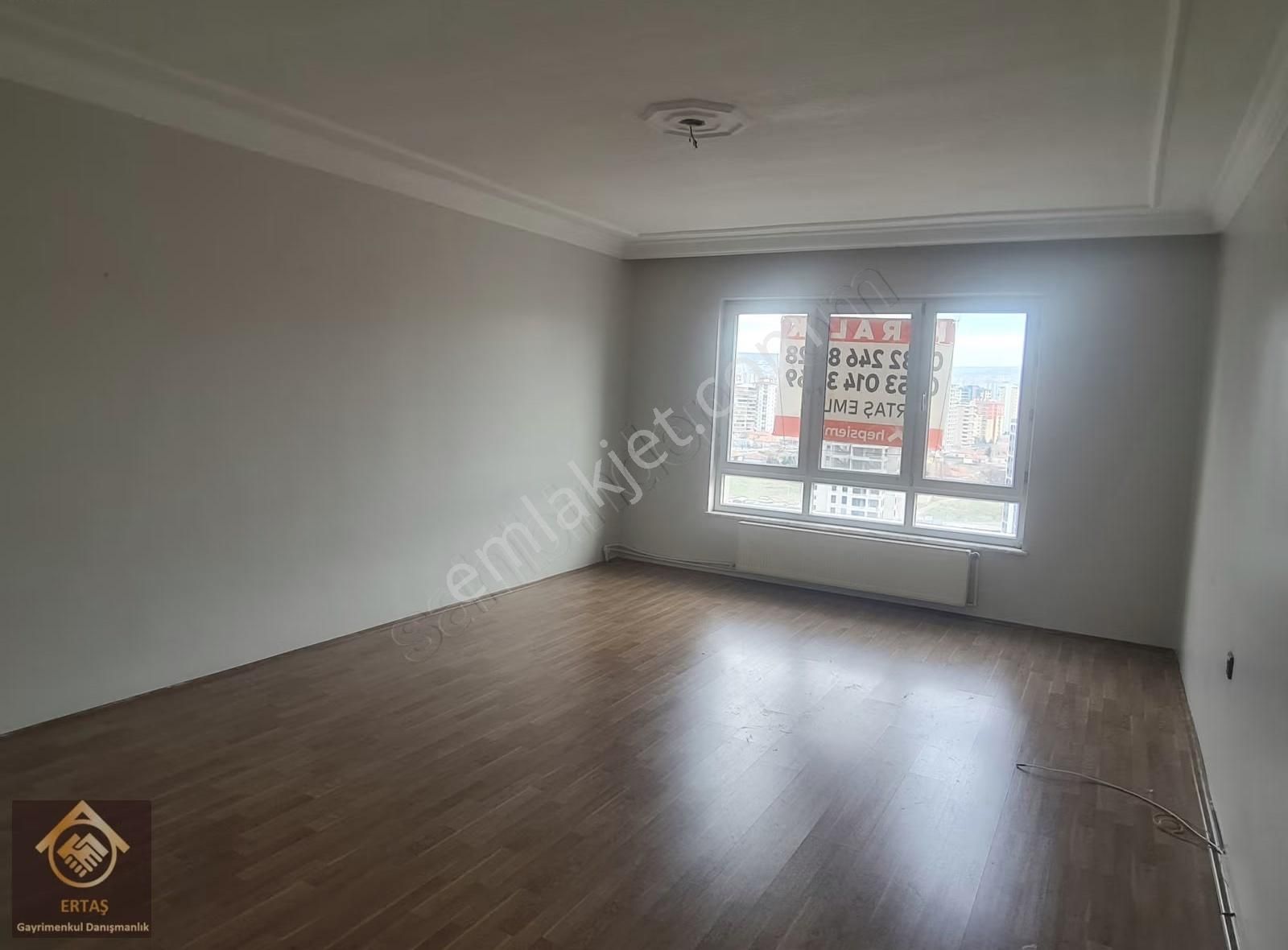 Yıldırım Beyazıt Mahallesinde Kombili Kiralık Daire - Görsel 12