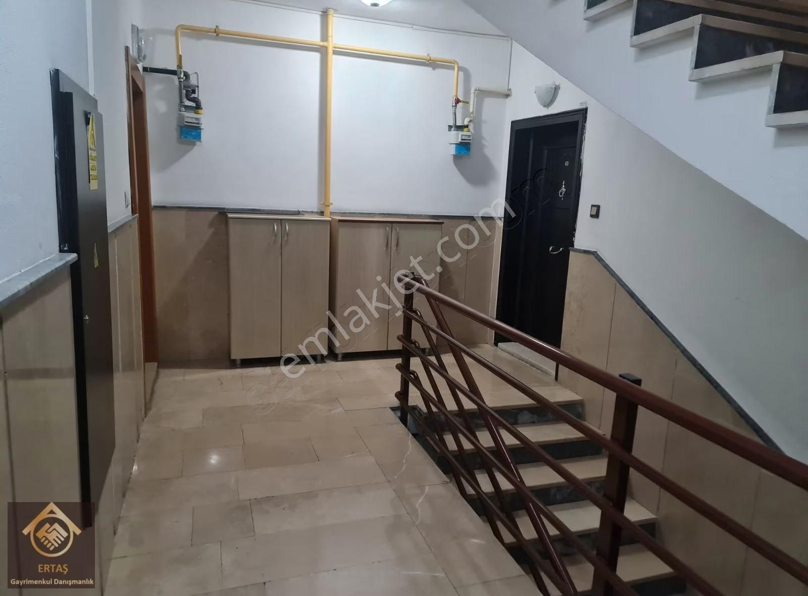 Yıldırım Beyazıt Mahallesinde Kombili Kiralık Daire - Görsel 22