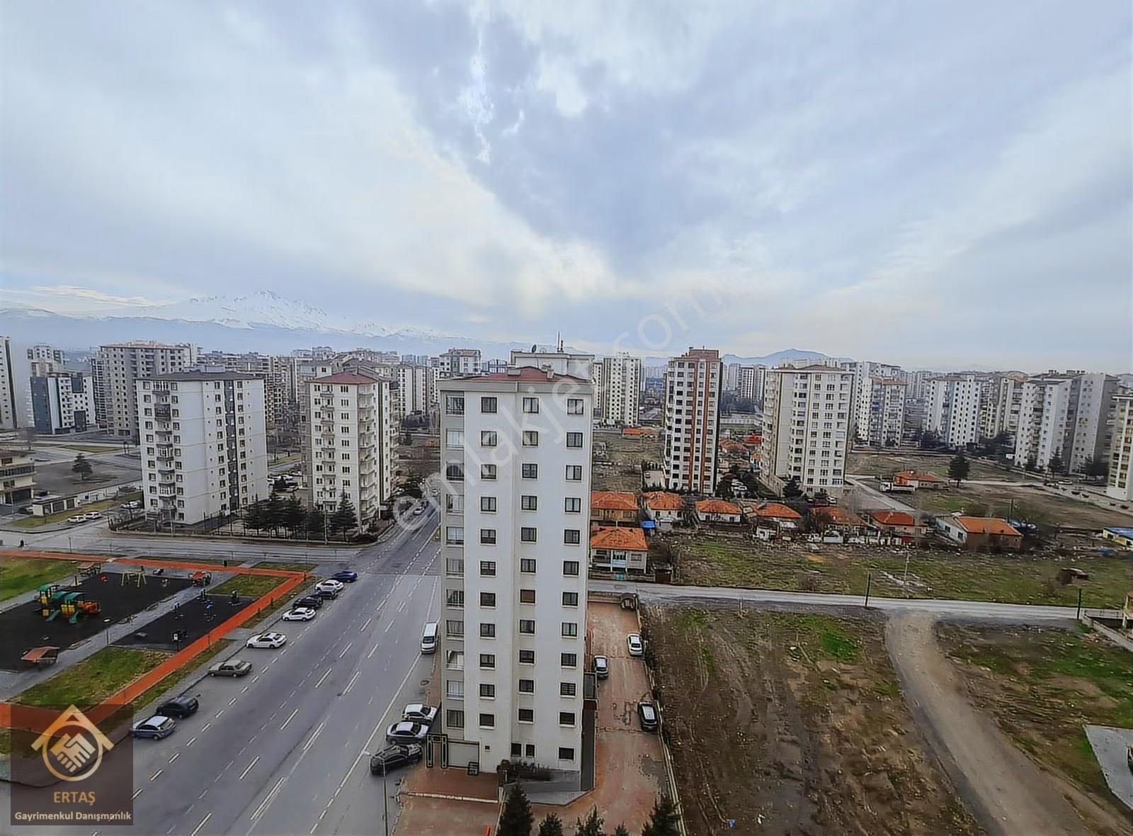 Yıldırım Beyazıt Mahallesinde Kombili Kiralık Daire - Görsel 26