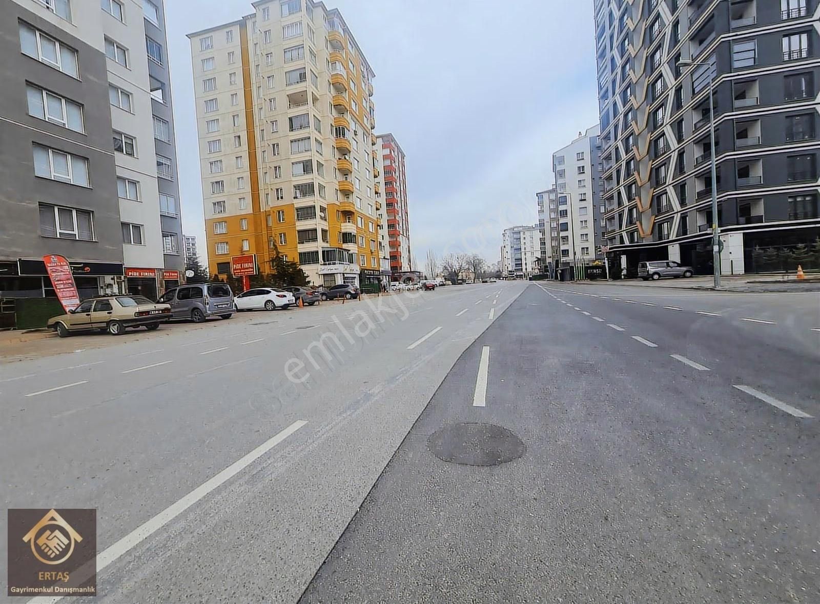 Yıldırım Beyazıt Mahallesinde Kombili Kiralık Daire - Görsel 24