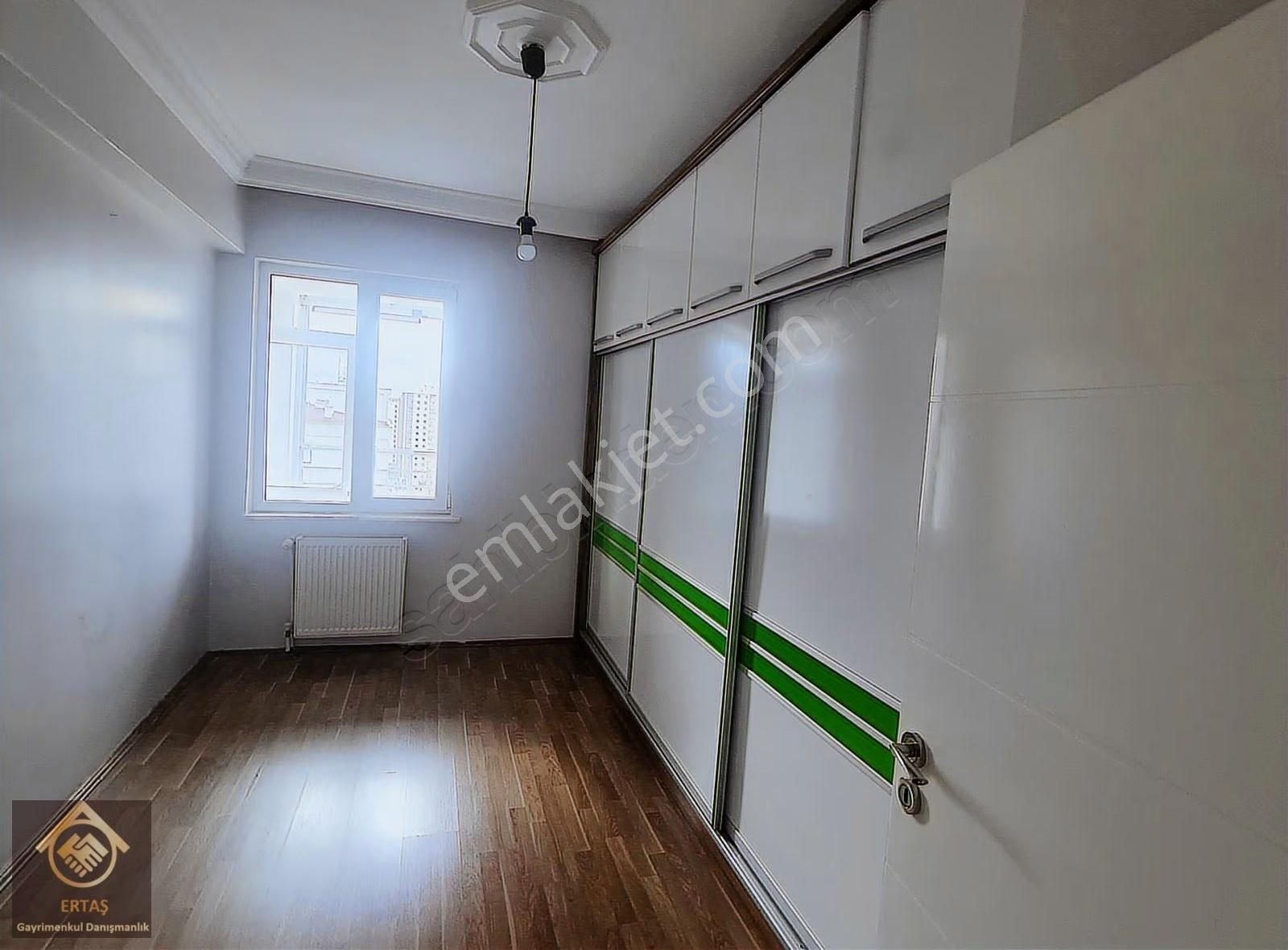 Yıldırım Beyazıt Mahallesinde Kombili Kiralık Daire - Görsel 2