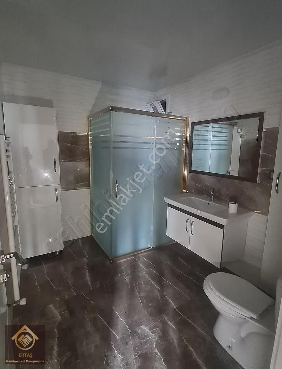 Yıldırım Beyazıt Mahallesinde Kombili Kiralık Daire - Görsel 18