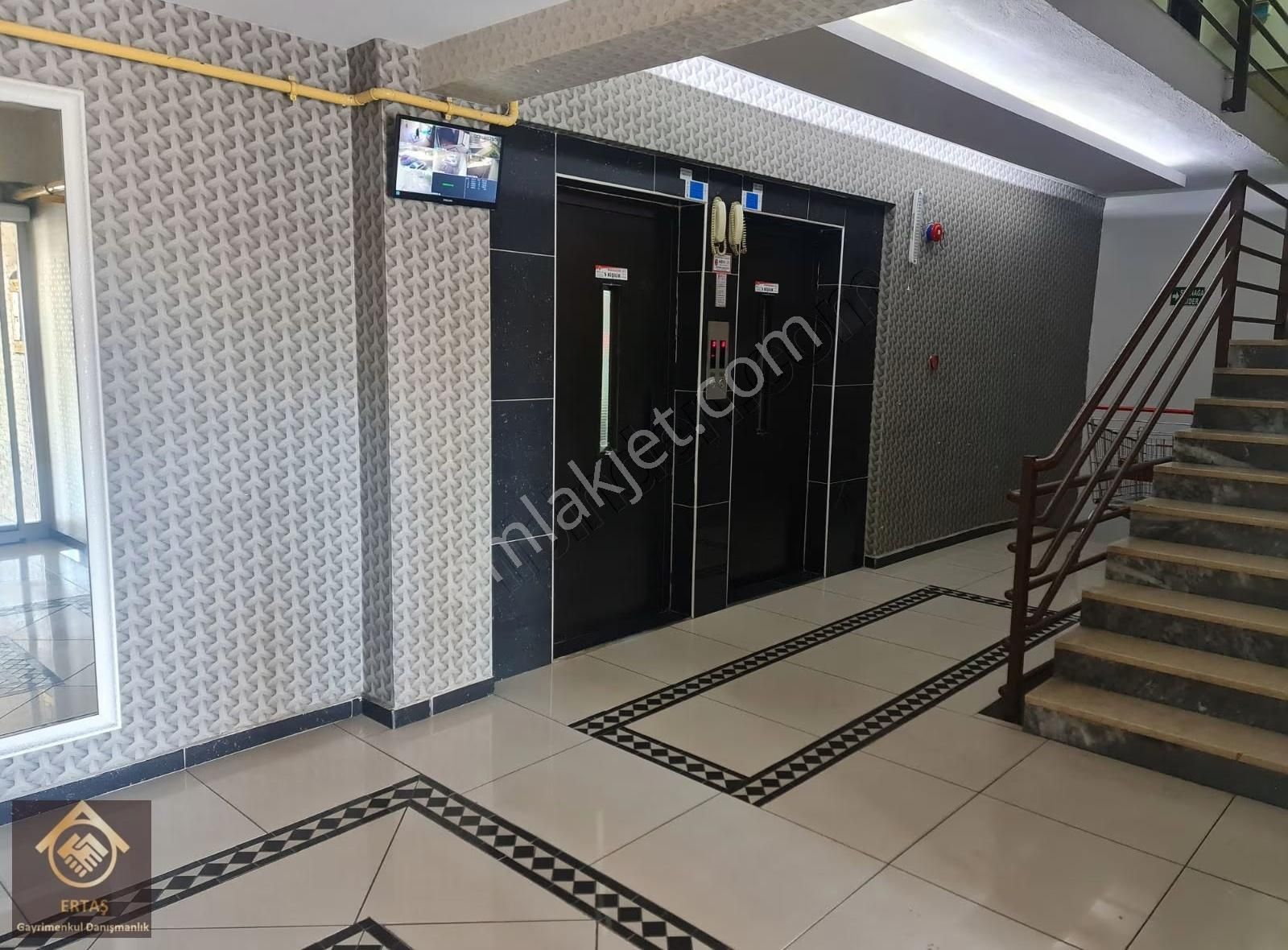 Yıldırım Beyazıt Mahallesinde Kombili Kiralık Daire - Görsel 5