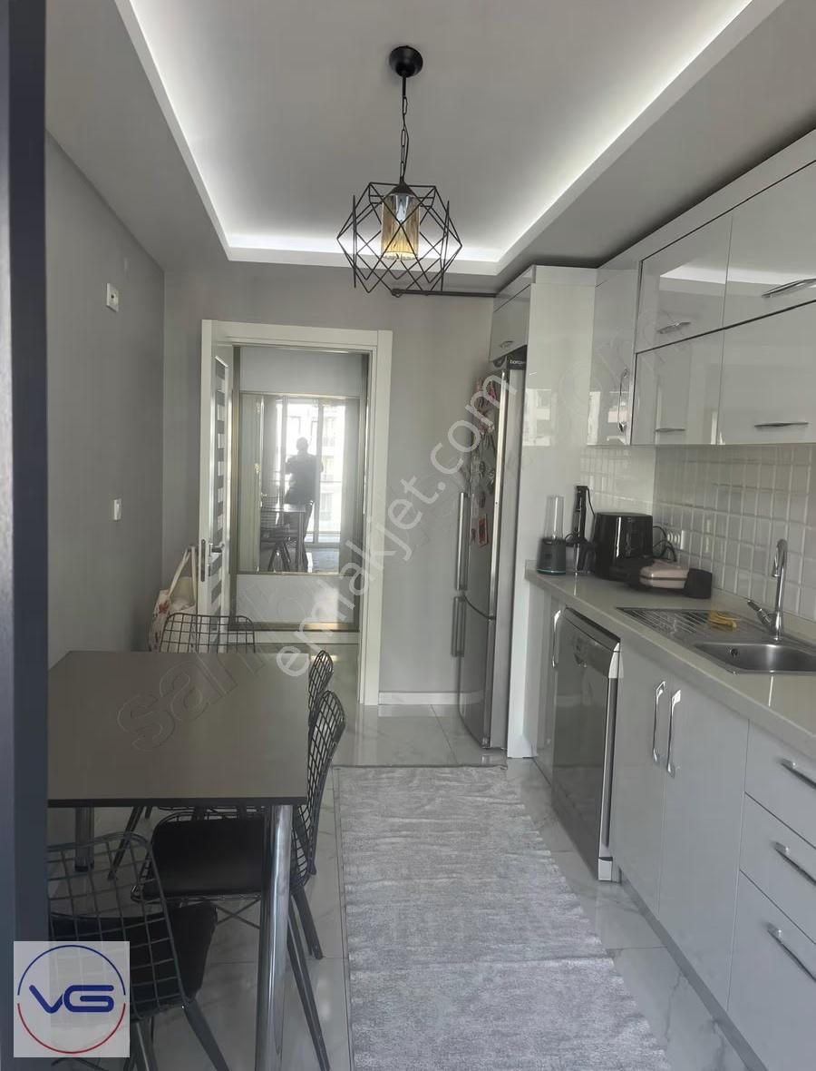 Aydınlı'da Çok Güzel Konumda,elit Sitede,kaliteli 3+1 Daire - Görsel 11
