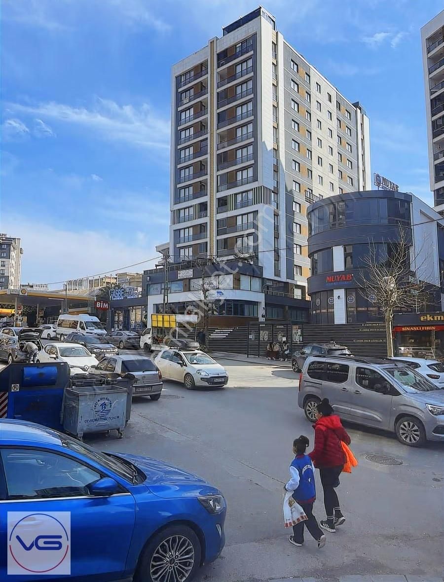 Aydınlı'da Çok Güzel Konumda,elit Sitede,kaliteli 3+1 Daire - Görsel 24