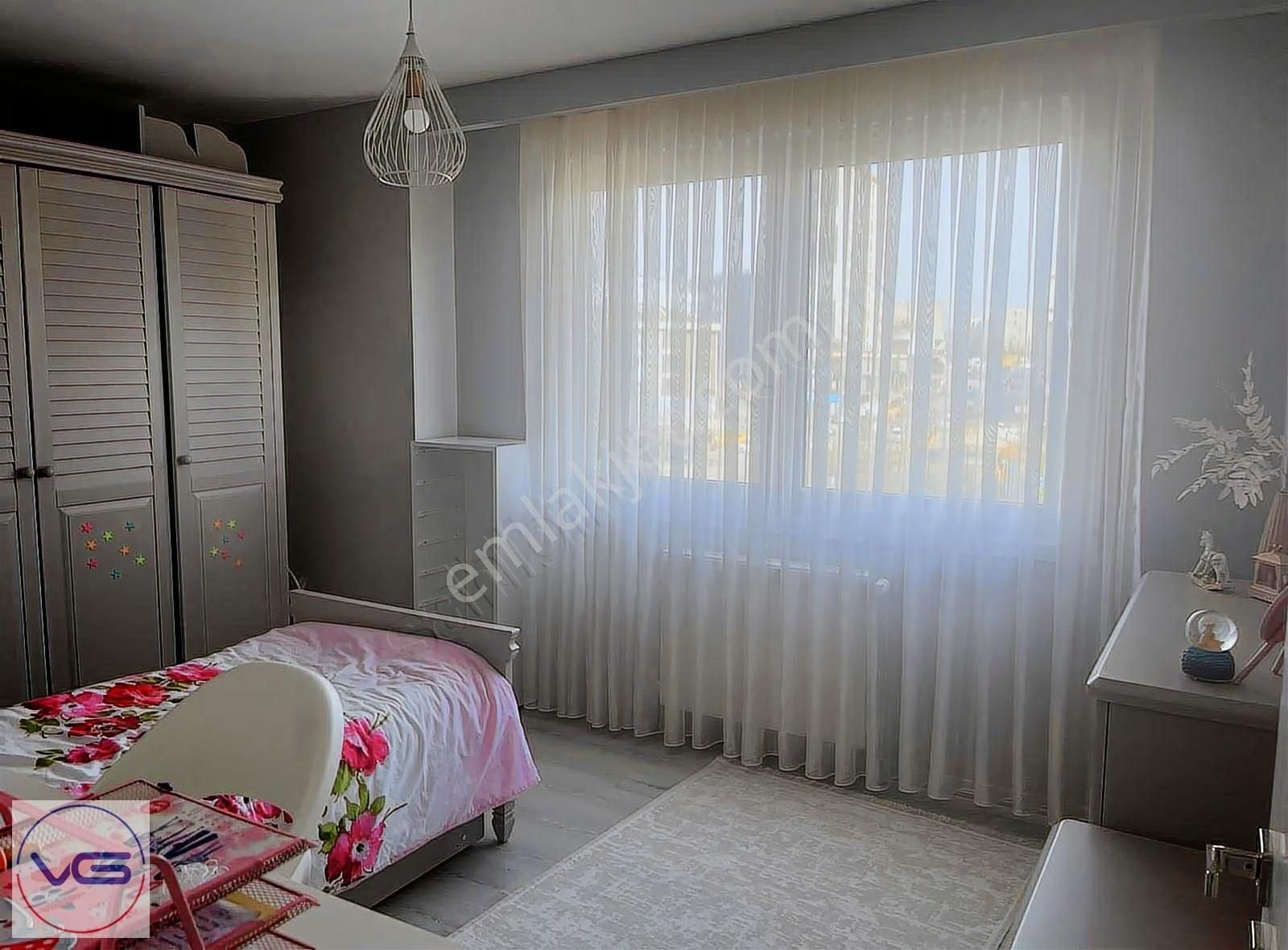 Aydınlı'da Çok Güzel Konumda,elit Sitede,kaliteli 3+1 Daire - Görsel 32