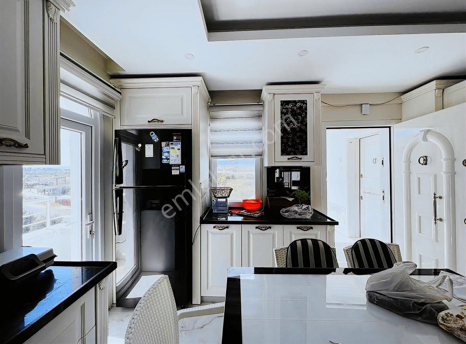 Çeşmeli De Denize Sıfır Kiralık Dupleks Yazlık - Görsel 22