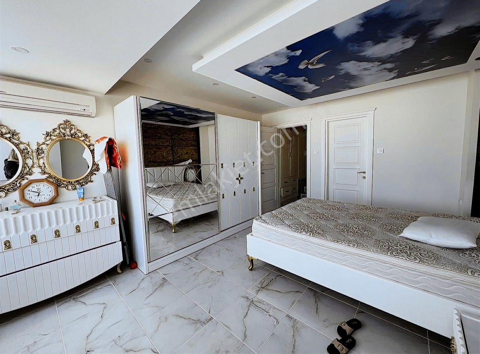Çeşmeli De Denize Sıfır Kiralık Dupleks Yazlık - Görsel 6