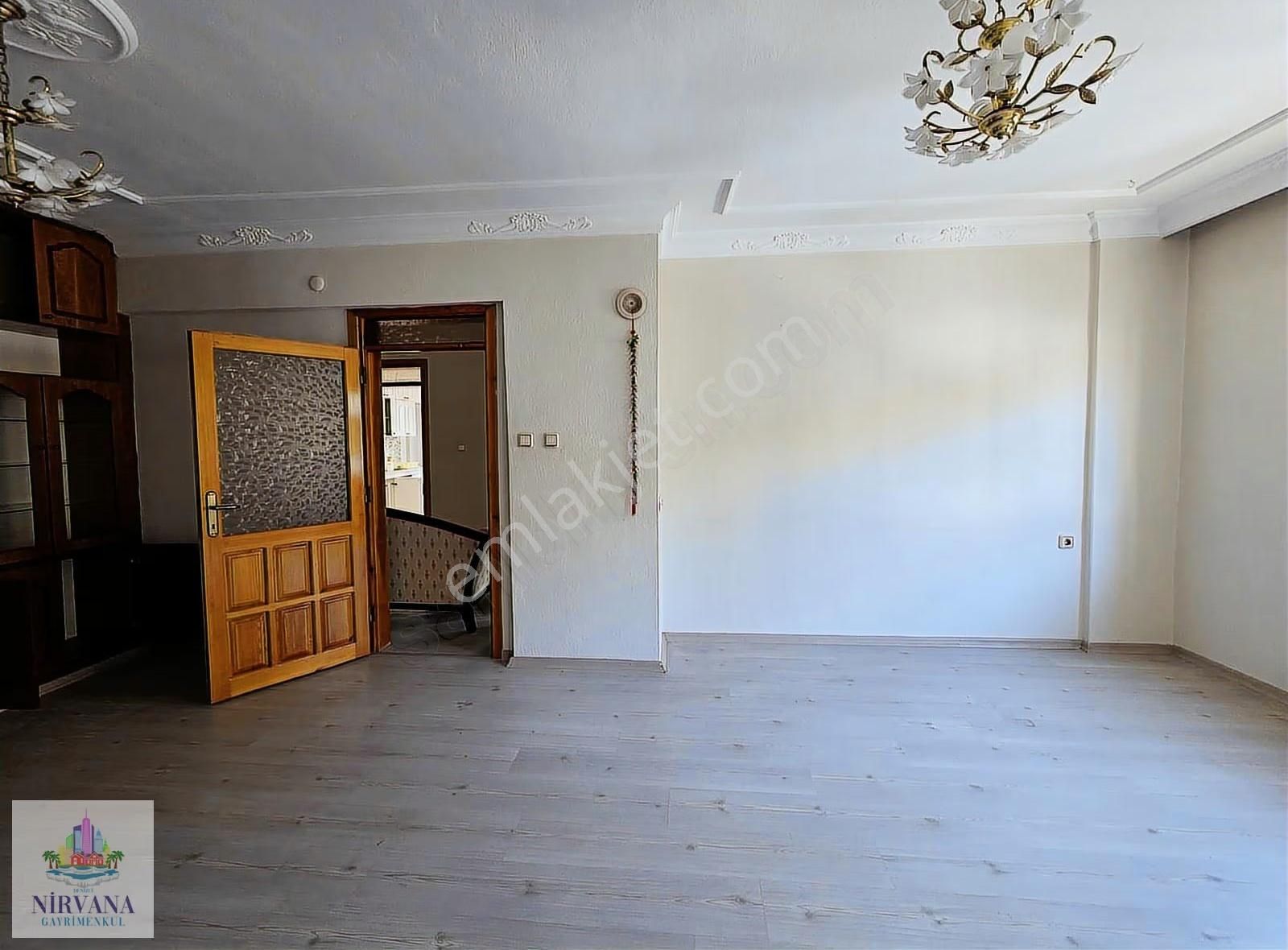 İncilipınar Parkına 200 Mt Mesafede 3+1 Daire - Görsel 12