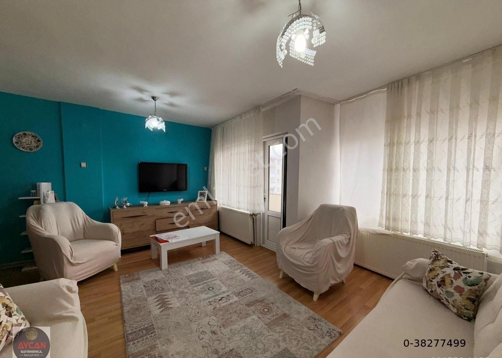 Aycan Gayrimenkulden Çarşı Merkeze Yakın 2+1 Geniş Satılık Daire