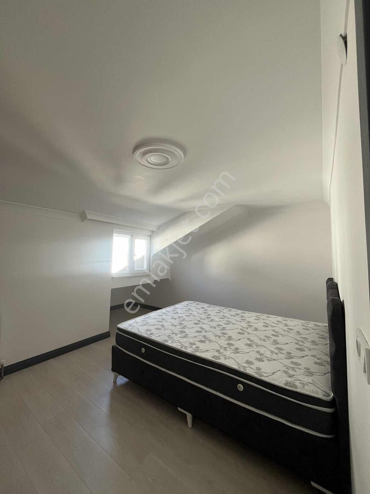 Nenehatun Mh Site İçerisinde Kiralık Eşyalı 1+1 Çatı Katı Daire - Görsel 17