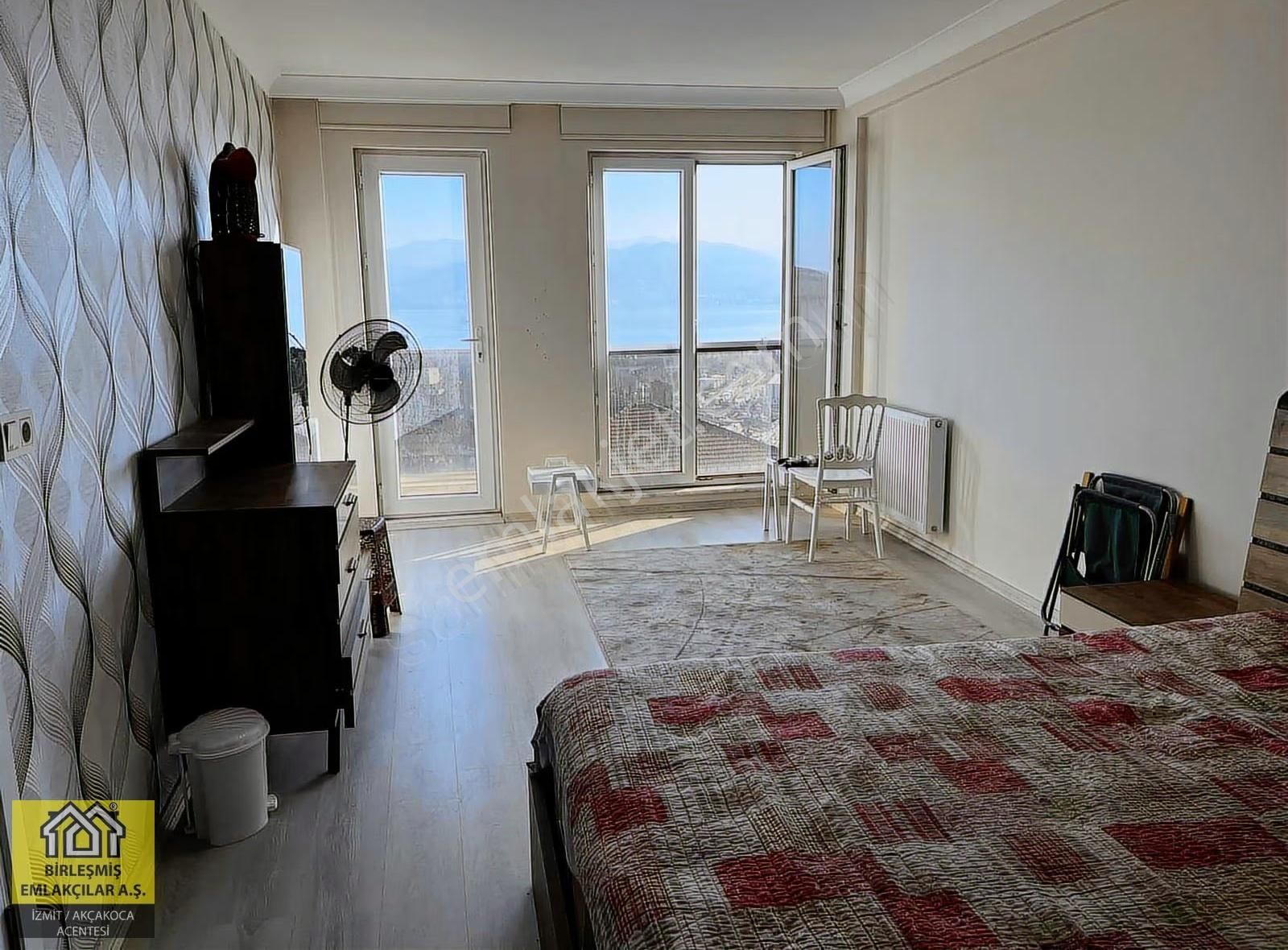 Panoramik Körfez Manzaralı Satılık 5+1 Bahçe Triplex Daire - Görsel 7