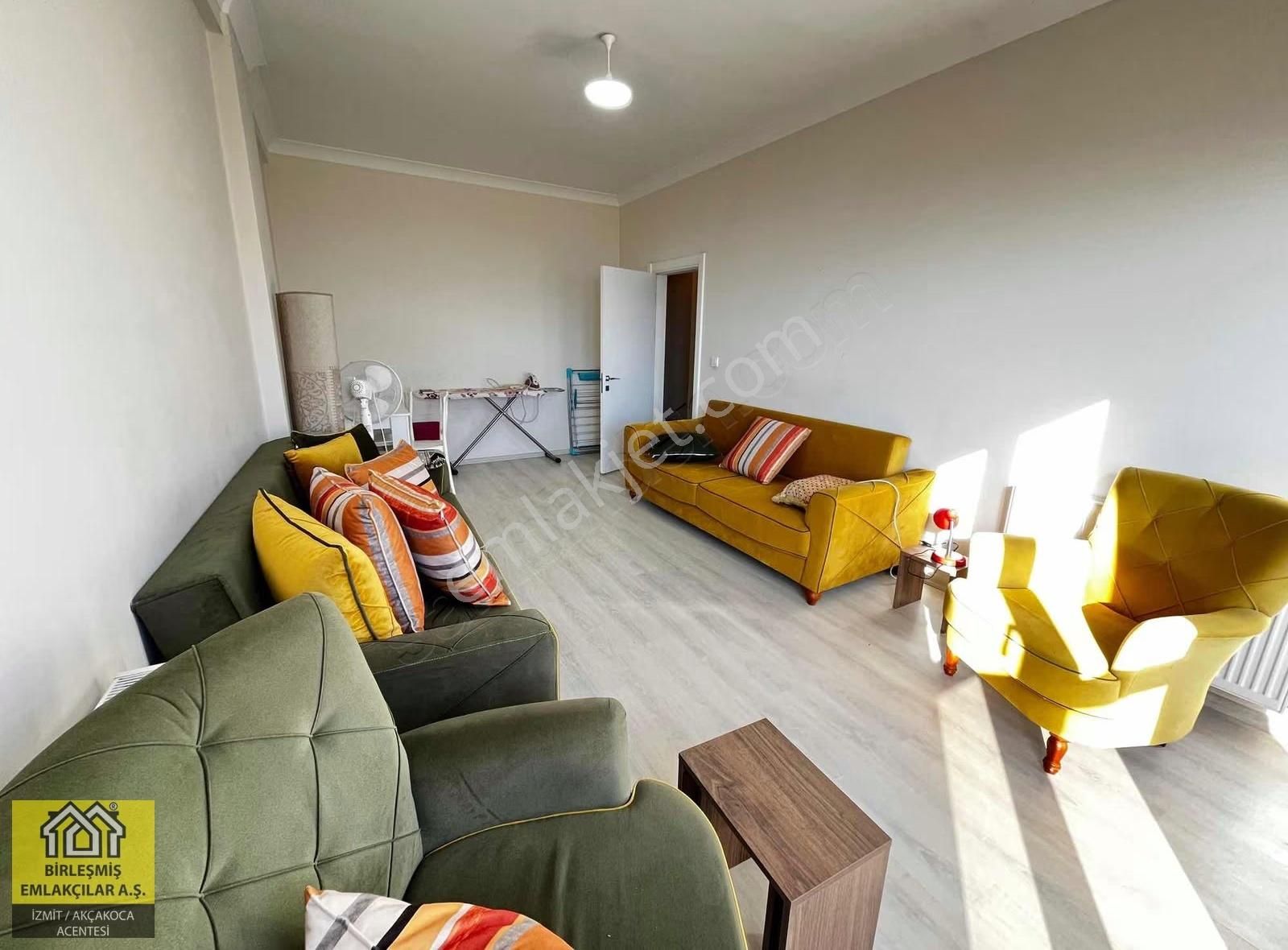Panoramik Körfez Manzaralı Satılık 5+1 Bahçe Triplex Daire - Görsel 2