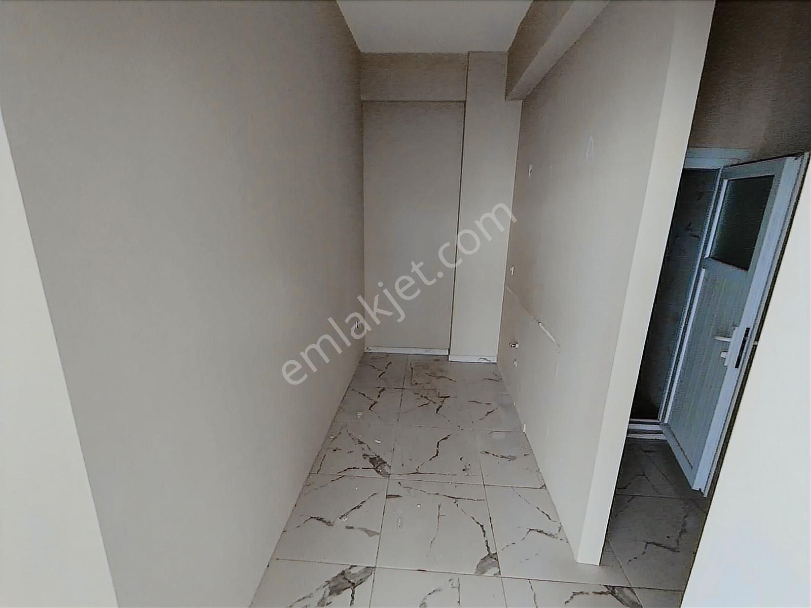 Haraççı Karlıbayır Göçmen Kentte Kiralık Çift Katlı Ve Cepheli - Görsel 16