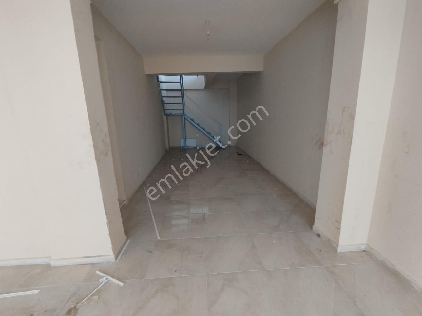 Haraççı Karlıbayır Göçmen Kentte Kiralık Çift Katlı Ve Cepheli - Görsel 23