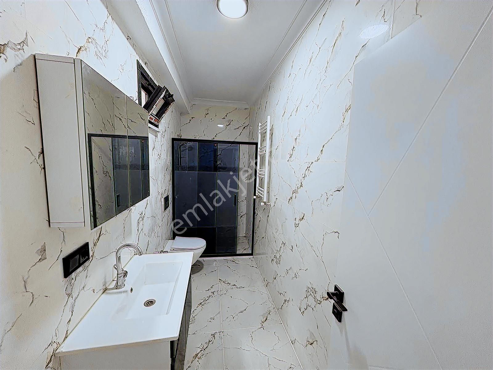 Merkezi Konumda Ara Kat Lüks 2+1 İskanlı Daire - Görsel 14