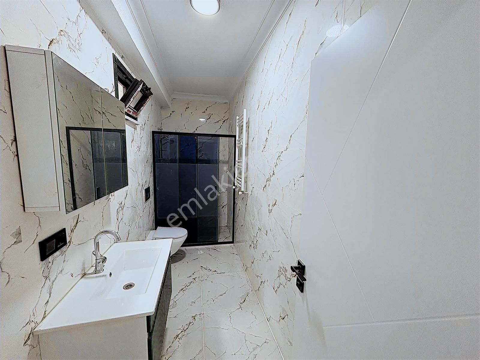Merkezi Konumda Ara Kat Lüks 2+1 İskanlı Daire - Görsel 3